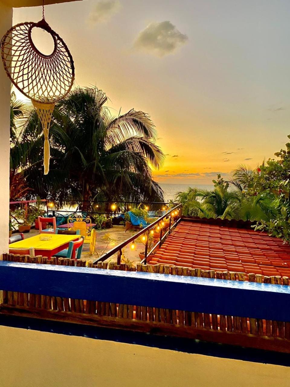 Hotel Gutierrez Celestun Bagian luar foto